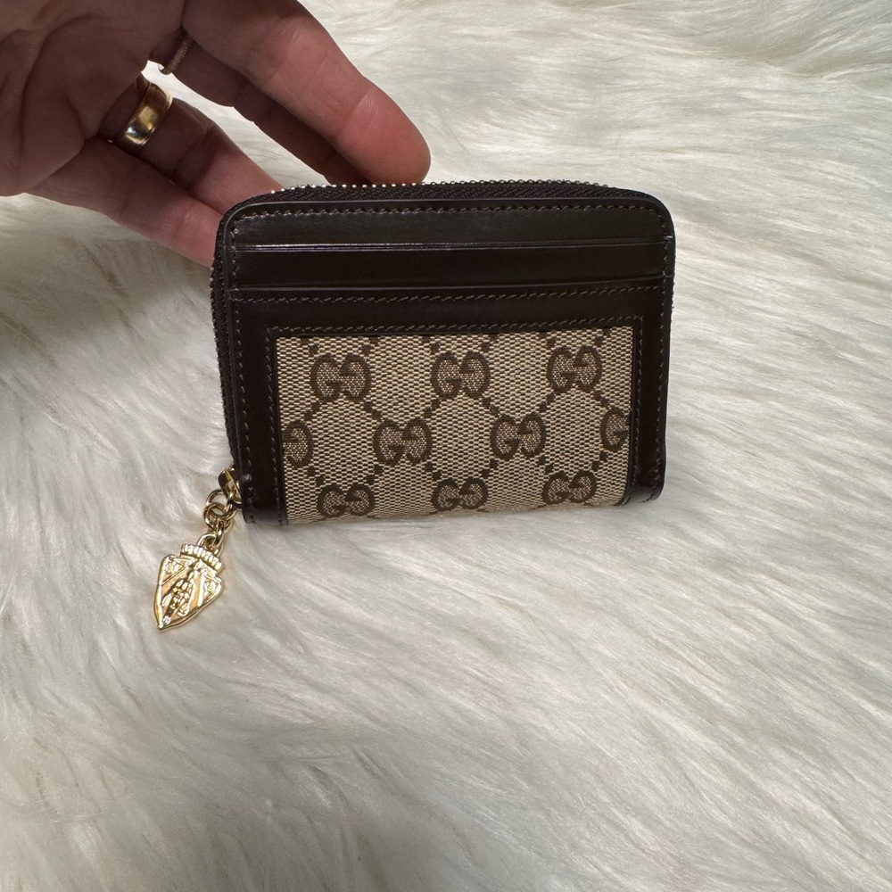 Gucci Patterned Wallet - Picture 3 of 17